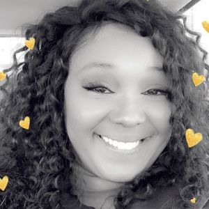 Meet your Posher, Rossalynn